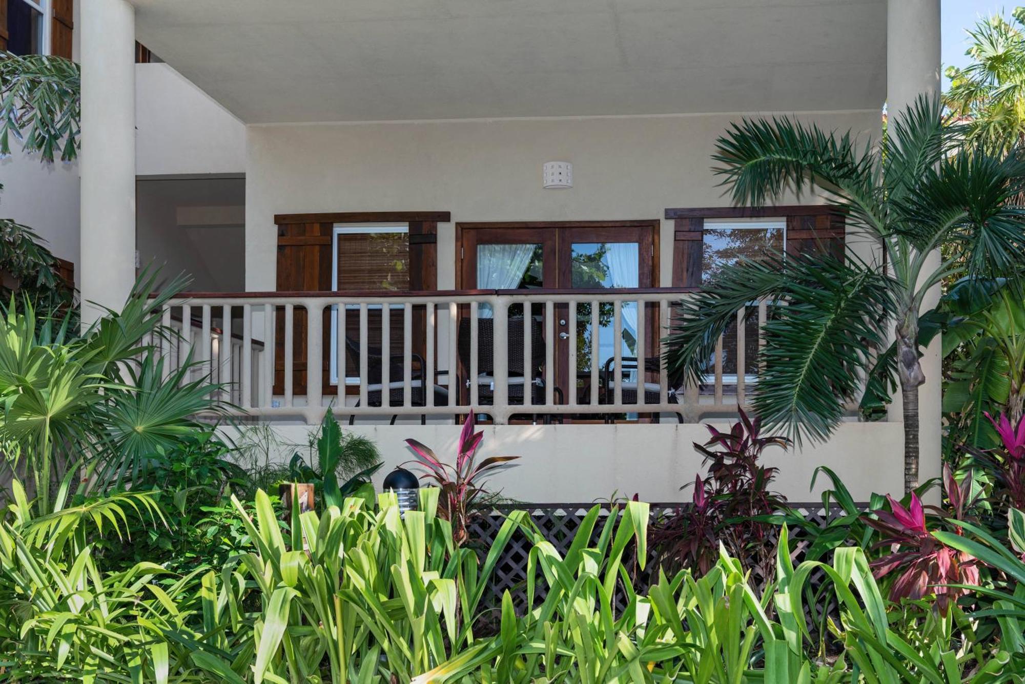 Residences At Barrier Reef 15A Garden View 1 Bedroom By Stay Floreo San Pedro (Ambergris Caye) Exterior foto